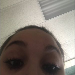 Meet your Posher, Ella